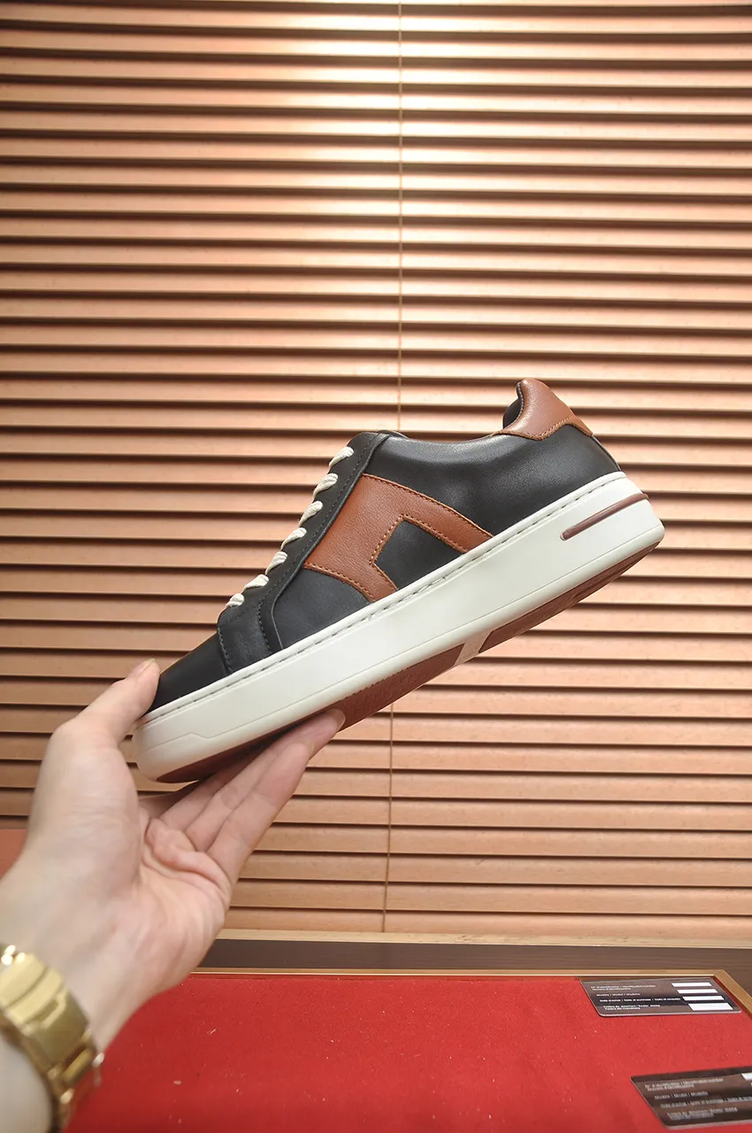 Men's men's shoes 💰580💶[𝐥𝐨𝐫𝐨 𝐏𝐢𝐚𝐧𝐚] lp classic loafers, an Italian treasure brand, the only brand that can match Hermès! Only after wearing it do we realize that we cannot let down our feet. The upper is imported cashmere, the lining of water-dyed cowhide ➕ the cowhide feet, the official original glass rubber outsole, and the pendant. Exclusive original packaging (tag ➕ brand paper ➕ outer box ➕ hand bag) code number: 38-46 (45 46 customized)